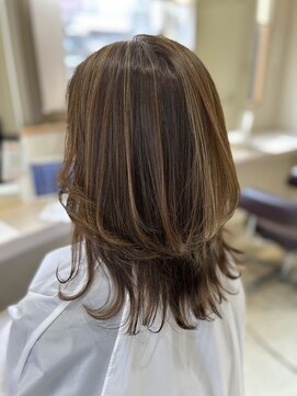 グランドール(Grandoll) ひし形ウルフレイヤー×白髪ぼかしハイライト