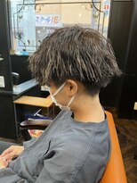 バイナル ツイストパーマ女子
