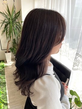 ベルメール ヘアー(Belle mer hair) 顔周りレイヤー 巻き髪アレンジ 透明感カラー 髪質改善
