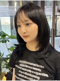 ミディアムレイヤー　暗髪ヘア　ザクザクレイヤー