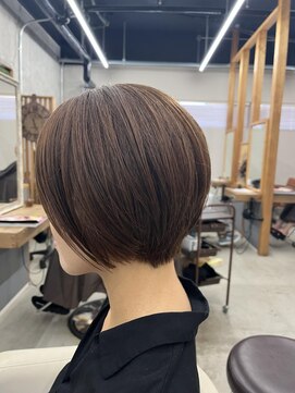 ユッカ エルア 武庫之荘南口(YUCCA elua) Yucca角床オススメショートボブ