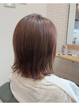 サクラ 外ハネミディ