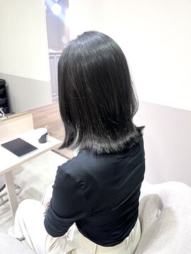 ルアナ 梅田店(Luana) ブルーブラック×暗髪×ツヤ