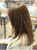 【猪俣望】ベージュの透明感とツヤのロングスタイル