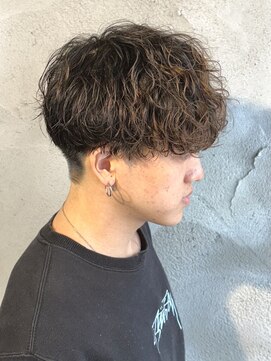 ニアウ 高崎店(Niau) メンズマッシュ波巻きツイストスパイラルパーマ群馬高崎眉毛韓国