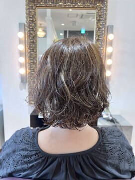 コワファースト させぼ五番街店(COIFF1RST) ゆるふわパーマ×ハイライト