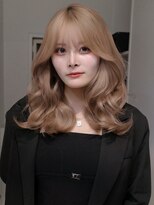 サンクプロジェクト(cinq PROJECT) 赤みを消してくれるくすみ感が人気のミルクティーベージュカラー