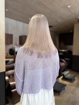 ミューズ バイ ケンジ(MUSE by KENJE) ホワイトベージュ/ブリーチカラー/ブリーチ2~3回