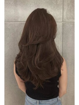プロデュース 淵野辺店(Produce) 暗めカラー/韓国風巻き/レイヤーカット/髪質改善/縮毛矯正/淵野