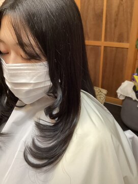緋美美容室 ブルーブラック×髪質改善×ハイレイヤー