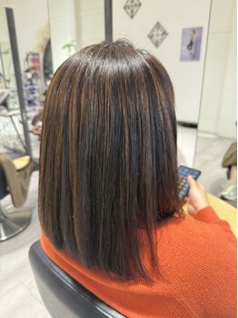 アンブレラ(umbrella)の写真/指をすべらせたくなる、つるんっ♪と整う髪。当店で“感動”に変わる本格的な縮毛矯正を。