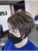 ふんわりと動きのあるボブスタイル