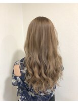 ヴィダ クリエイティブ ヘアーサロン(Vida creative hair salon) モテカラー！！！ミルクティーベージュ！！！