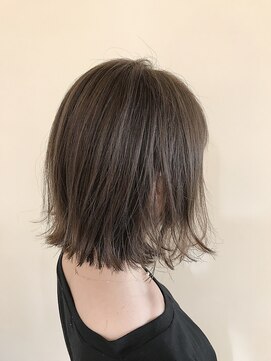 クイントネオリーブ 自由が丘正面口店(quint:neolive) 【neolive quint 自由が丘】岩崎裕貴 Neolive スタイル