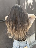 パール(PEAR+L)&nbsp;透明感抜群！シルバーベージュグラデーション