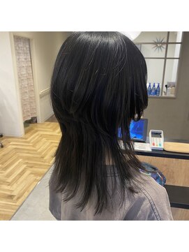 アルマヘアー(Alma hair by murasaki) ◎個性的なレイヤーウルフスタイル◎