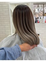 タオ 河原町(Tao) "グレーバレイヤージュ"