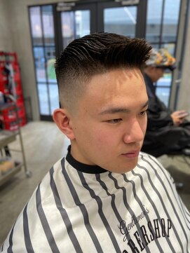 エフエム 明大前(FM) バーバー 刈り上げショート/メンズ/フェードカット