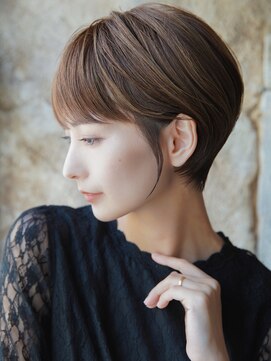カライングドゥ(ing deux) 大人可愛いマッシュショートボブウルフカット◎30代40代50代60代