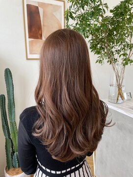 ローブ(L’AUBE) ベージュカラーダブルカラーイルミナカラーレイヤーカット岡崎