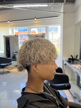 アイズ 海老名(AIZU) ツイストスパイラルパーマ ツイストパーマ スパイラルパーマ