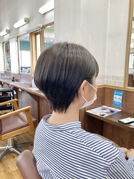 トップヘアー 中庄店(TOP HAIR fuapua) ばっさりショート『Nao』