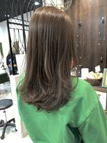 リノナ(Linona)&nbsp;ロングショートワンカールパーマカーキグレージュ前髪錦糸町