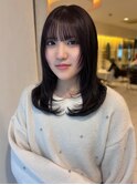 顔まわりがポイントのナチュラルレイヤー☆