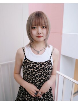 ピュー(Piu-) 【ブリーチカラー/Piu-】ウルフカット/デザインカラー