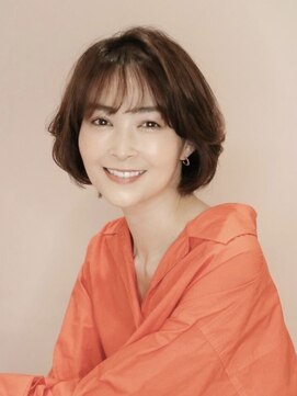 アンベリールフルー(EMBELLIR fleur) 大人のひし形ショートボブ