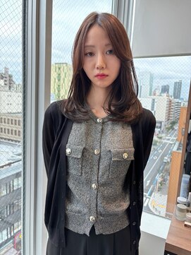 モンルル プル(mon loulou + plus) レイヤーカット、顔まわりレイヤー、似合わせカット