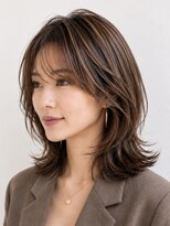 サーカス バイ ビュートリアム 青山(CIRCUS by BEAUTRIUM)&nbsp;30代40代 ハイライトカラー 秋カラー くびれミディアムレイヤー