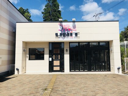 ユニット 塩釜店(UNIT)の写真