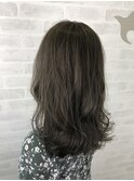 透明感オリーブ_無造作カール