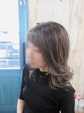 アルル ヘアー(ALULU HAIR) アッシュ×ベージュのコントラストハイライト☆