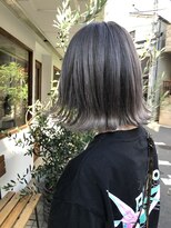 カウチ(Kauti)&nbsp;グレージュカラーボブ