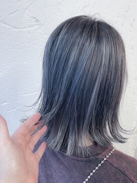 ボックスミコ(Box mico.) グレージュハイライトの切りっぱなし透明感ボブ★