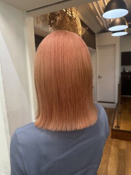 シェノン 表参道(CHAINON) サーモンピンクオレンジカラー