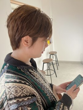 ナラ(nala) ハンサムショート/透明感カラー/ブリーチなし/ケアカラー