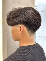 フェザーショート×テーパーフェードで爽やかスタイルに