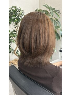 クム 横浜(qumu) 外ハネ × ミルクティーベージュ【神永】