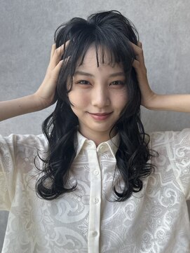 リュドール 名駅(Rue D'or) まとまり×動きの美髪ウェーブスタイル