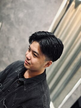 ナチュラルショート センターパート