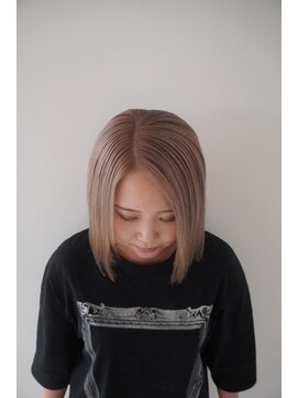 ロマリア 渋谷 渋谷宮益坂(Lomalia) 似合わせカット[渋谷駅/ダブルカラー/ケアブリーチ/縮毛矯正]