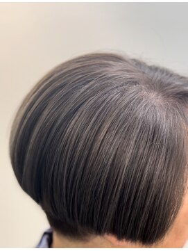 エレノア 自由が丘店(Eleanor) 自由が丘/白髪ぼかし/トリートメント/イルミナカラー