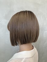 ニルス(nils) 切りっぱなしボブ