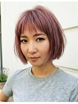 ミラー プラス エヌ(MIRROR+n)&nbsp;20代30代40代　ピンクミニボブ海外風＃35　宝塚