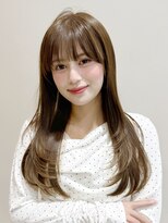 グランド(GRAND)&nbsp;ロングヘア小顔カット30代ストレートレイヤー前髪あり表参道