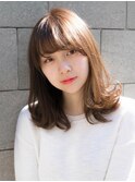 キャラメルベージュ