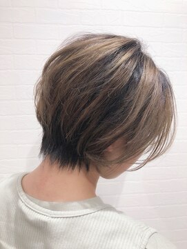 グランルッソ 岡山駅前(GRAN LUSSO) ◎外国人風◎短すぎない丸みショート◎ハンサムショート